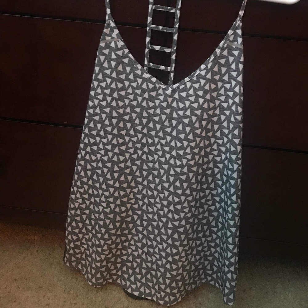 Lululemon top